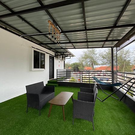 The Sky Inn Kuantan Exterior foto
